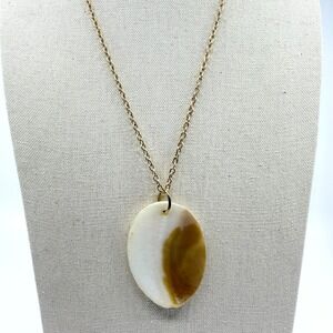 Vintage MOP Shell Pendant Necklace Gold Tone Chain Two Tone Mother of Pearl